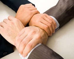 Business Can Learn a Lot About Alliances from Politics