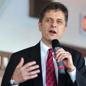 Podcast: The Emerging and Powerful Reality of Virtual Reality