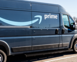 Amazon Is Making Partners of Its Delivery People. Will It Work?